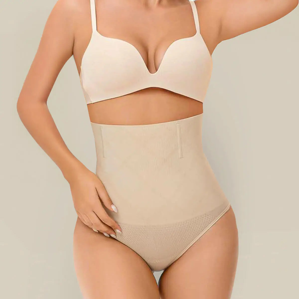 Culotte gainante taille haute post-partum